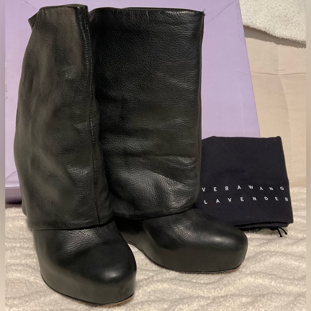 Vera Wang Boots